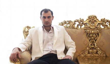 СЕРГЕЙ:  Тамада и музыкант на русско-армянскую свадьбу