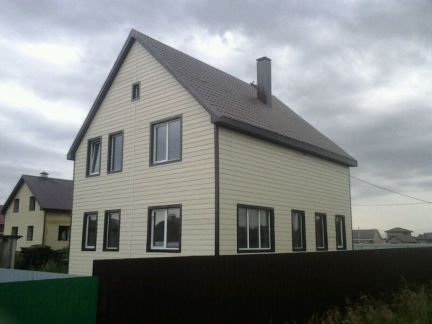 кровли набережные челны. поселок большой исток свердловская. обслуживаемая кровля. монтажник кровли. коттедж большой исток.