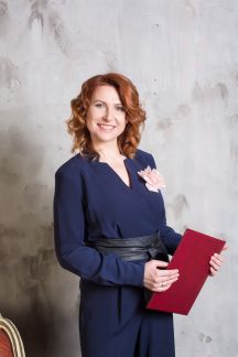 Юлия Зуйкина:  Ведущая свадеб, выездных регистраций