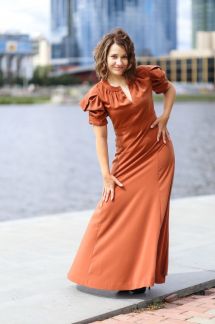 Елена:  Ведущая мероприятий Елена