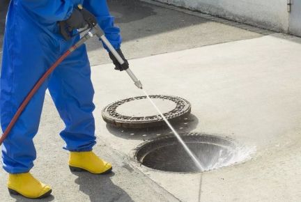 СПЕЦ-СЕРВИС:  Прочистка канализации+сантехник