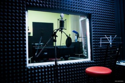 Лилия:  Запись песни в  студии звукозаписи АQUА records