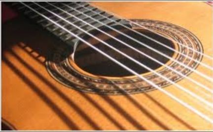 Виктор:  Уроки игры на гитаре укулеле