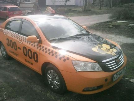 Заказ такси ставрополь телефон. Таксопарк Ставрополь. Ставрополь таксисты. Спицевка Ставрополь такси. Такси Лидер машины.