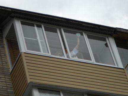 Балконы + Окна:  Остекление балконов и лоджий