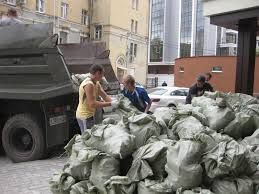 Лёня:  Вывоз мусора, грузчики.Любой район в Кемерово
