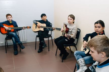 Багдат:  Дистанционное обучение игре на гитаре