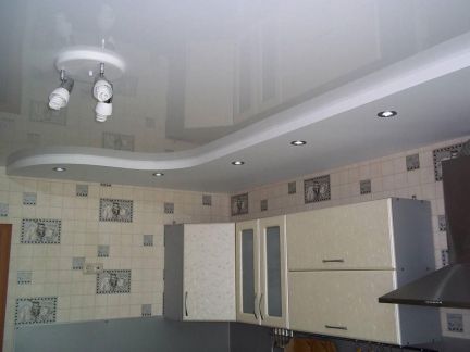 Установка карнизов на натяжной потолок во владикавказе