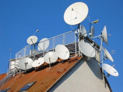 Мастер по антеннам:  Ремонт и настройка спутниковых антенн