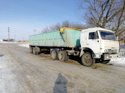 Транспортные мелеуз. Полуприцеп ОДАЗ зерновоз. КАМАЗЫ свекловозы.