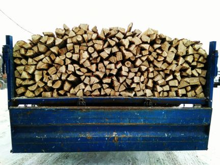 Азамат:  Колотые дрова в укладку от 1 куба доставка