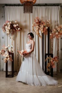 Марина:  Оформление свадеб.Флорист-декоратор