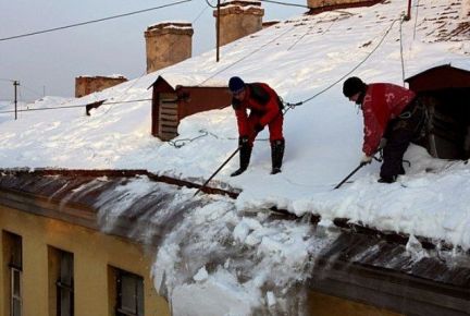 Евгений:  Очистка крыши от снега