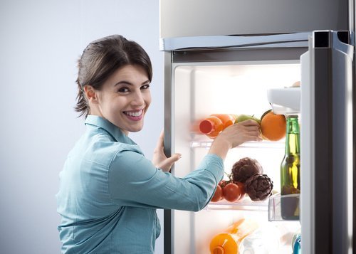 Никита:  Мастер по ремонту всех марок и моделей бытовых холодильников