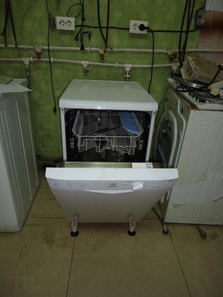 Дмитрий:  Ремонт посудомоечных, стиральных машин, Холодильников