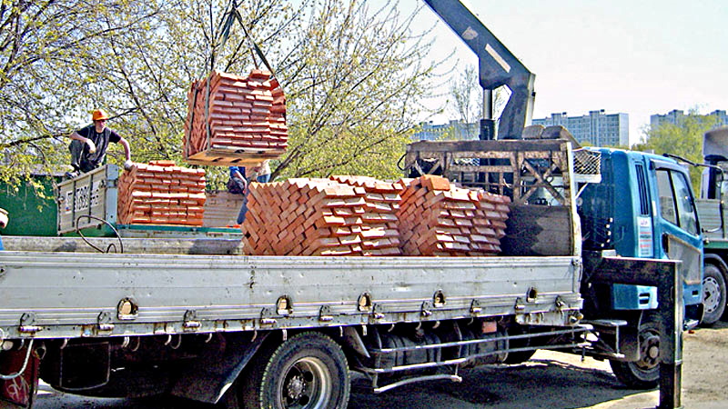 Карьер Холдинг: услуги кран манипулятора в Томске