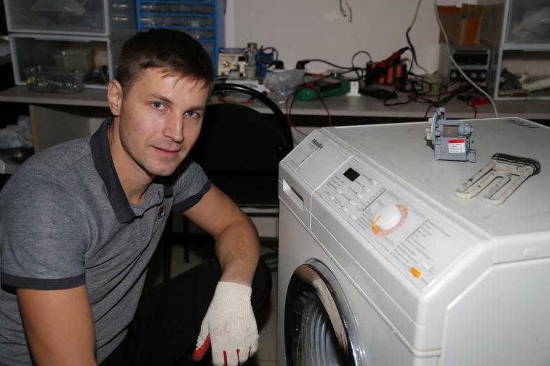 Роман Кулагин:  Ремонт стиральных машин на дому Омск