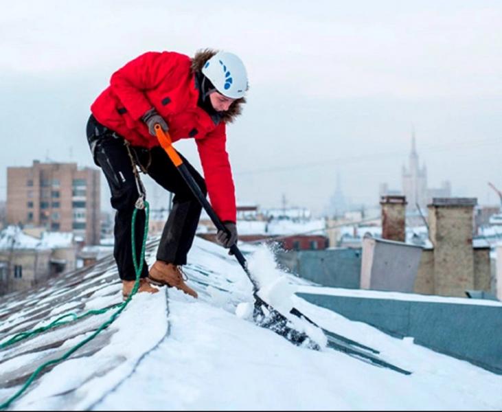 Проф Гараж:  Очистка крыш от снега 