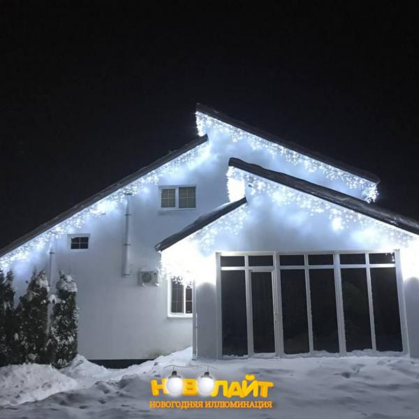 Компания РосФасад:  Новогоднее освещение домов, подсветка фасадов