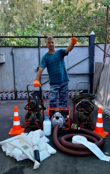 Андрей:  Прочистка канализации мастер на час