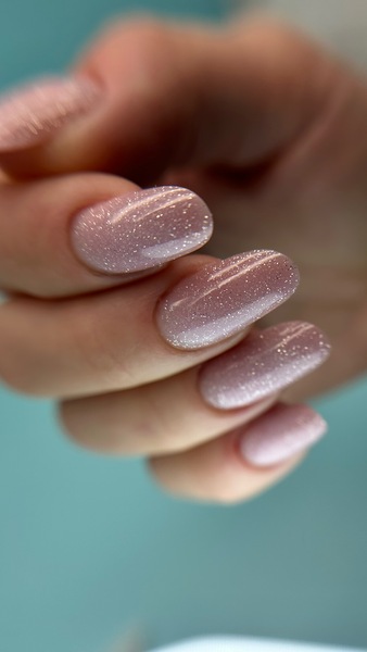 Наращивание ногтей,маникюр 