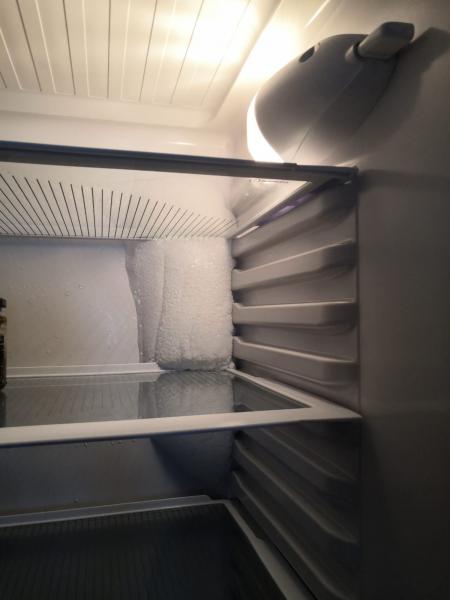 Нестеров и Ко СМК Сервис Услуг:  Ремонт холодильников на дому. Срочный выезд