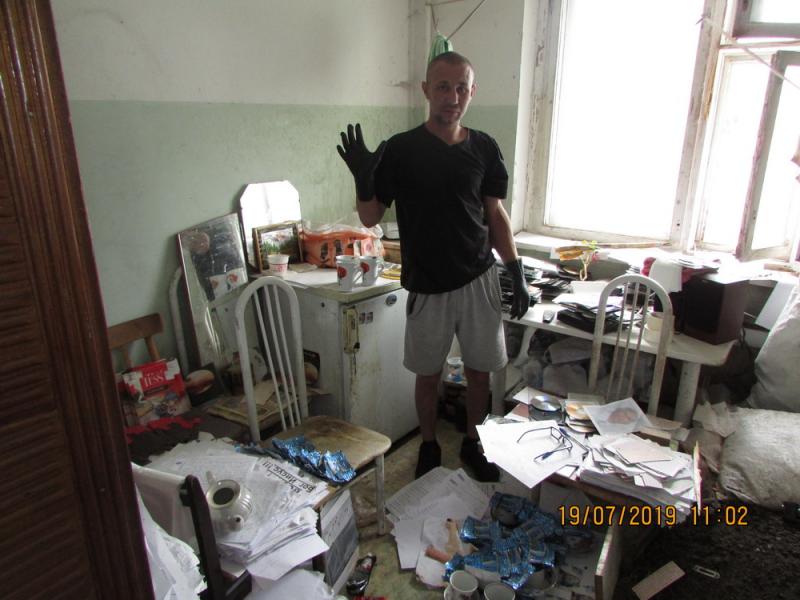 Георгий:  Уборка квартир Вынос и Вывоз старой мебели 