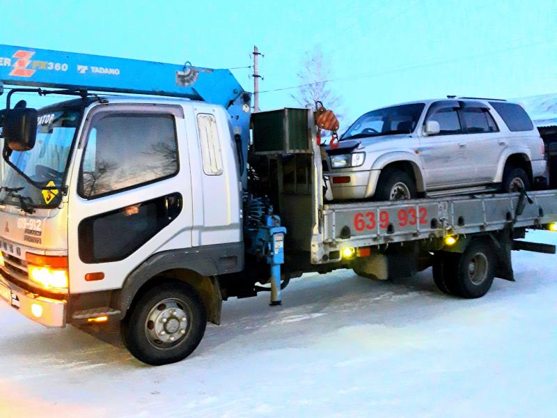 Грузчики вынести диван на мусорку