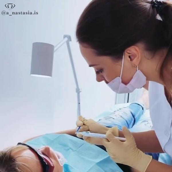 Анастасия:  Профессиональное отбеливание зубов