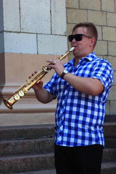 Дмитрий:  Профессиональный саксофонист на праздники и торжества