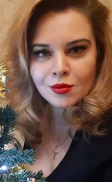 Наталья:  Медсестра на дом, уколы, капельницы, консультации. 