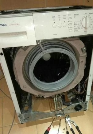 Артем:  Частный мастер по ремонту стиральных машин на дому