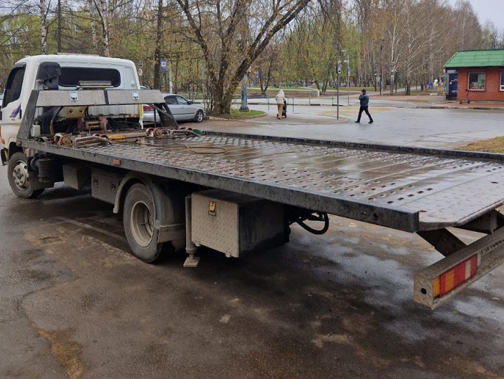 Услуги трала или эвакуатора.