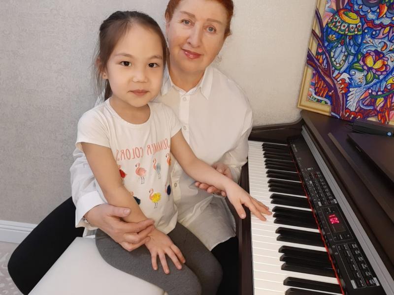 Елизавета :  Школа,курсы фортепиано