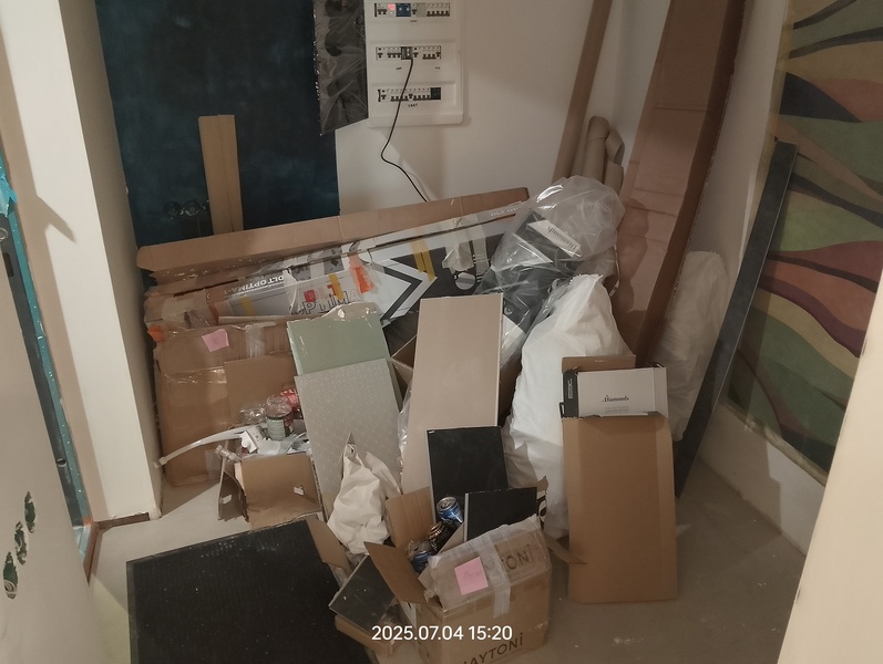 Вывоз строительного мусора. Вывоз строительного мусора.