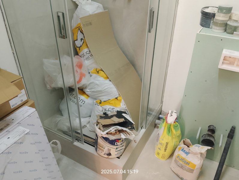 Вывоз строительного мусора. Вывоз строительного мусора.