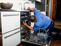 Михаил:  ремонт стиральных и посудомоечных машин