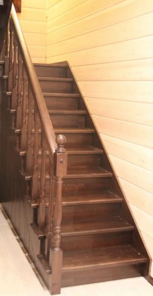АЛЕКСЕЙ:  Лестницы деревянные с 1 на 2-й этаж. Качественно.