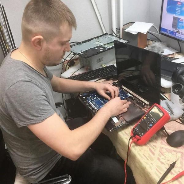 Влад:  Настройка и ремонт компьютеров Я частный мастер Влад