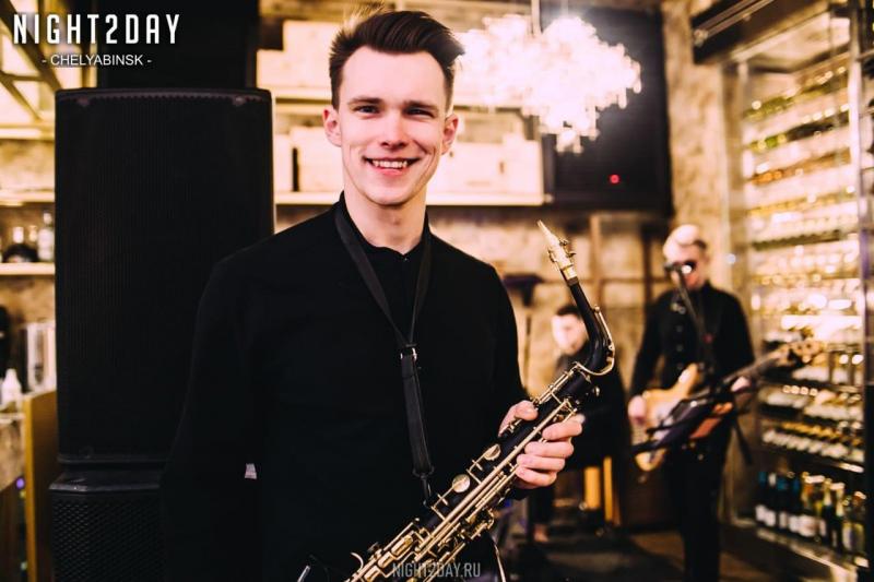 Сергей:  Саксофонист на мероприятие Сочи