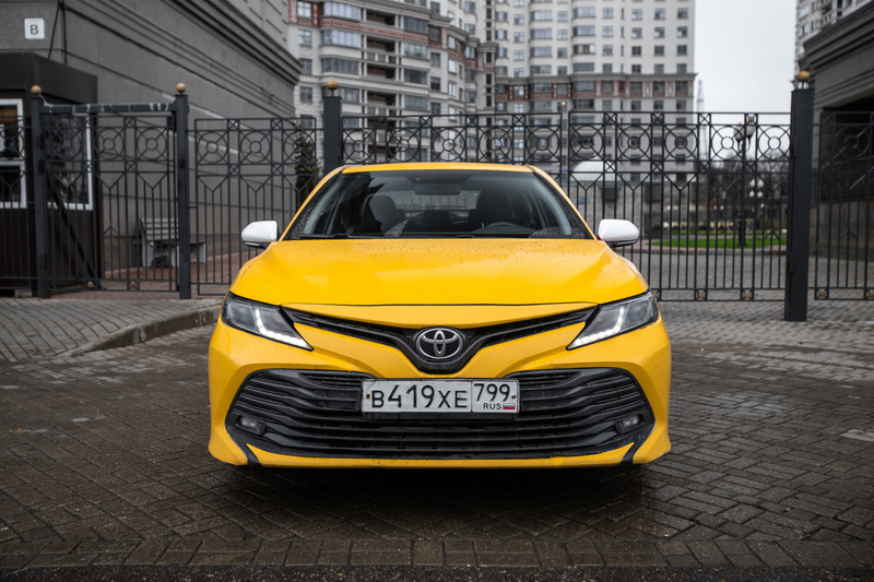Аренда авто под такси Toyota Camry 2020