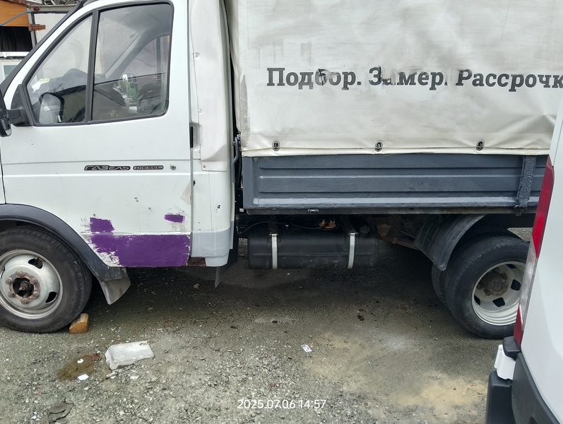 Небольшой ремонт транспорта. Замена старого бака на новый у ГАЗели 3302 и грунтовка дверей перед покраской Небольшой ремонт транспорта. Замена старого бака на новый у ГАЗели 3302 и грунтовка дверей перед покраской