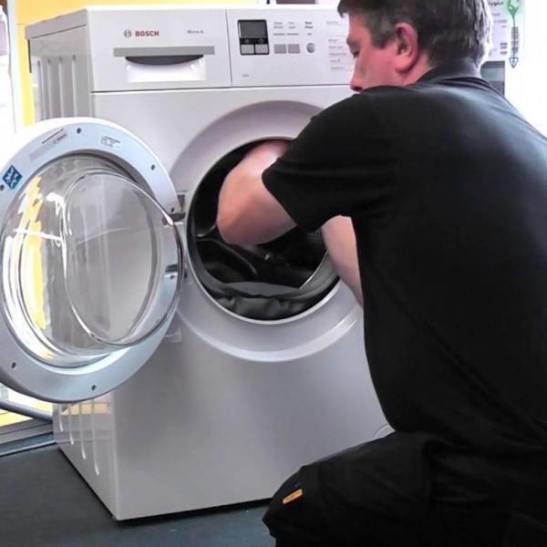 Илья:  Ремонт посудомоечных и стиральных машин на дому