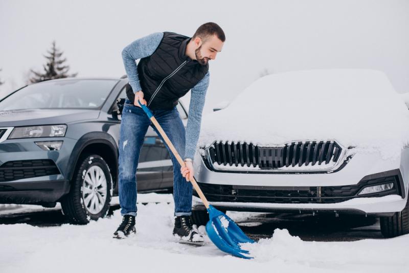 Алексей:  Уборка снега
