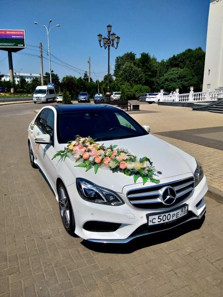 Александр Б:  Прокат авто на свадьбу с водителем