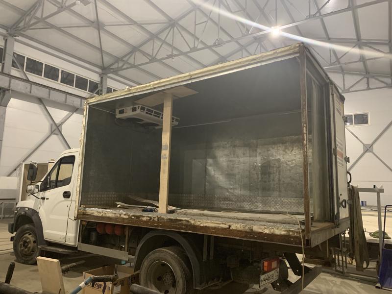 Катрин:  Замена, ремонт боковых панелей фургона