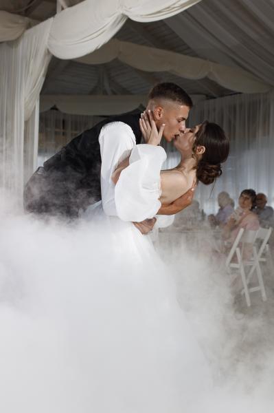 Александр:  Тяжелый дым на свадьбу