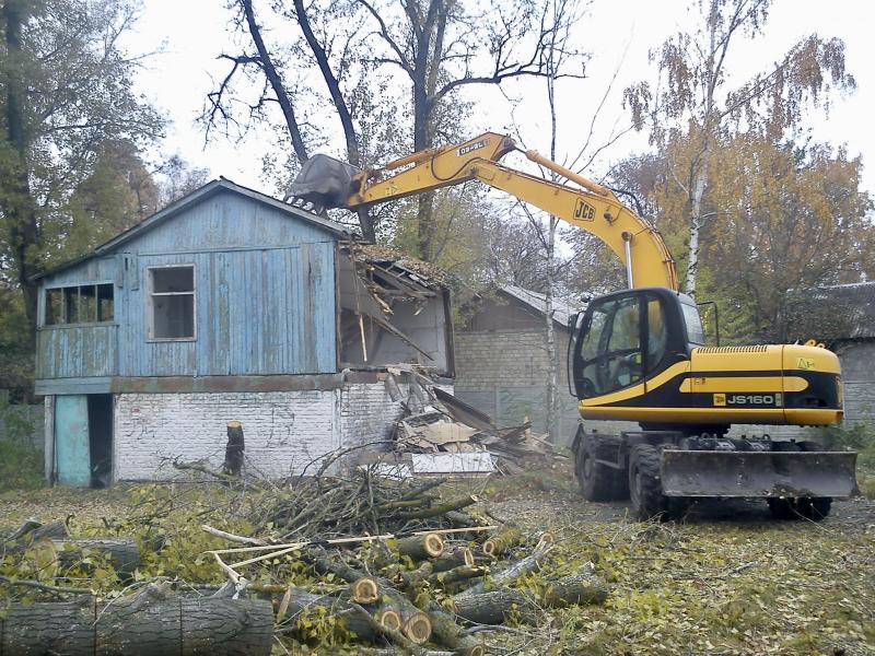 Руслан:  Демонтаж дачных домов