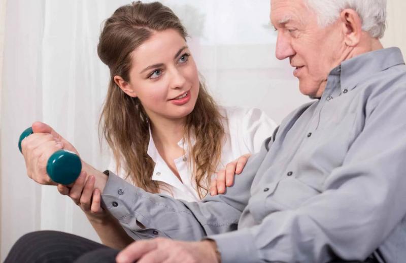 Врач-невролог:  Восстановление после инсультов на дому у пациента на Бору