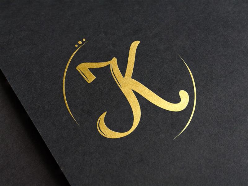 Юлия:  Графический дизайнер: логотип/визитка/инфографика